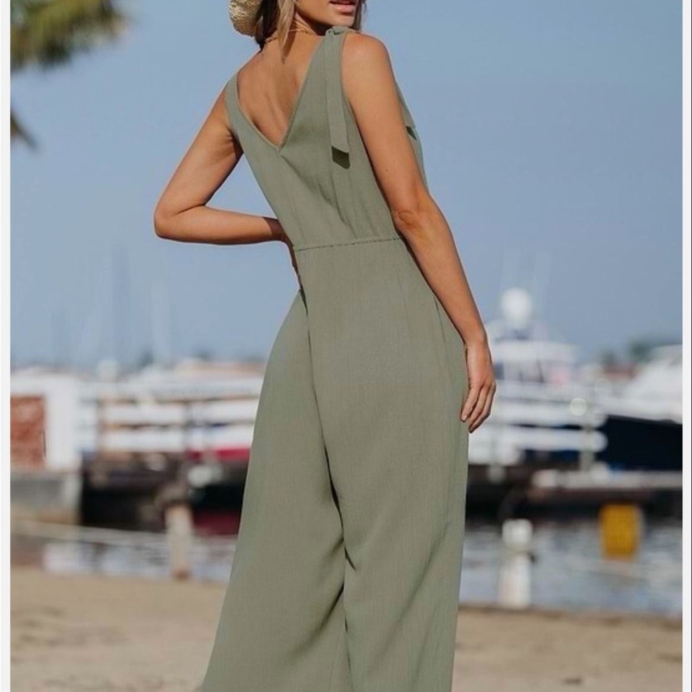 Cupshe Sage Green Sleeveless Jumpsuit